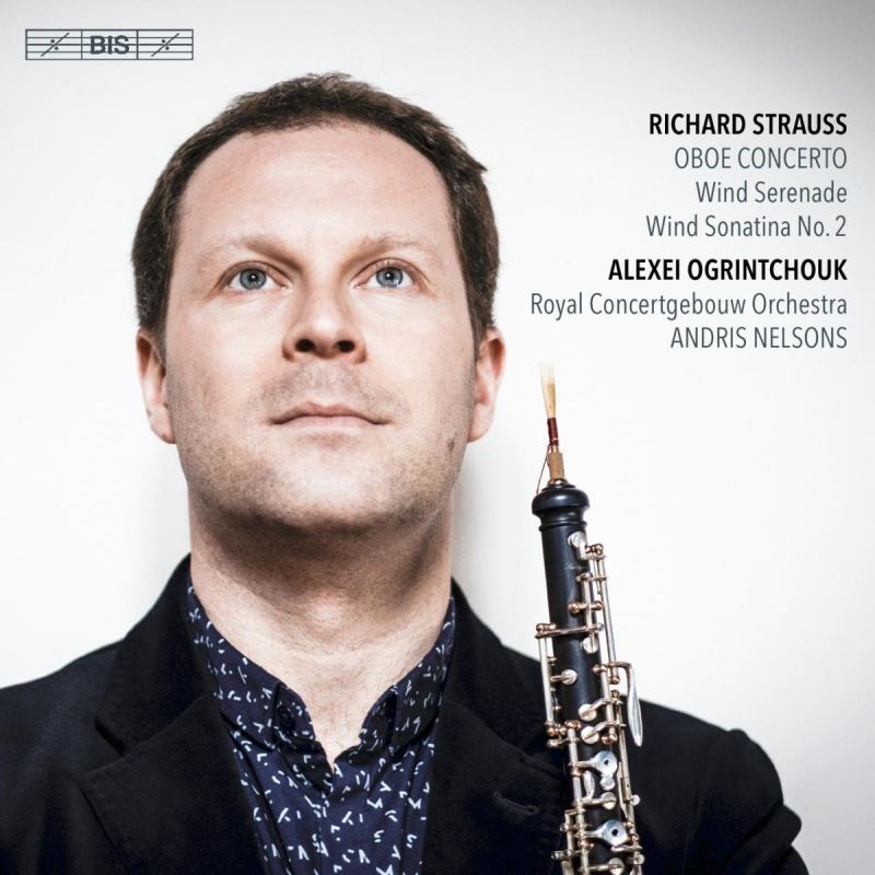 Review of STRAUSS Oboe Concerto. Sonatina No 2