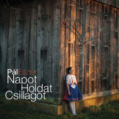 Review of Napot Holdat Csillagot